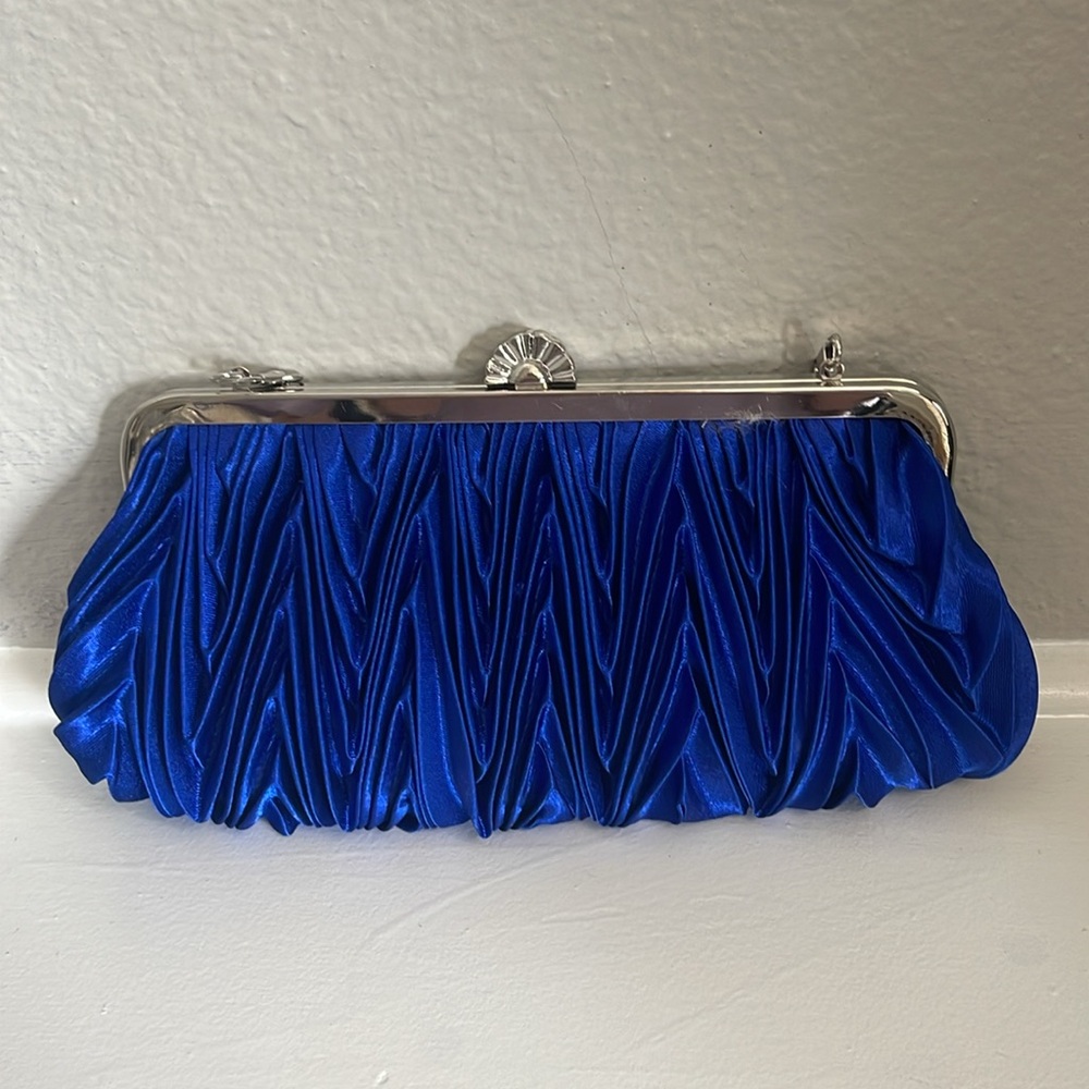 Evening Bag in Royal Blue - Picture 3 of 7